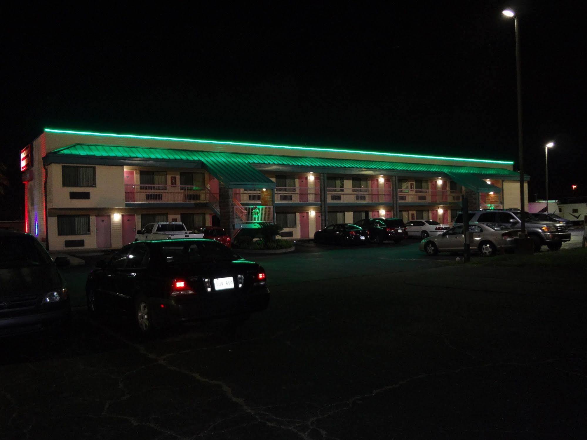 Nola Inn & Suites New Orleans Ngoại thất bức ảnh