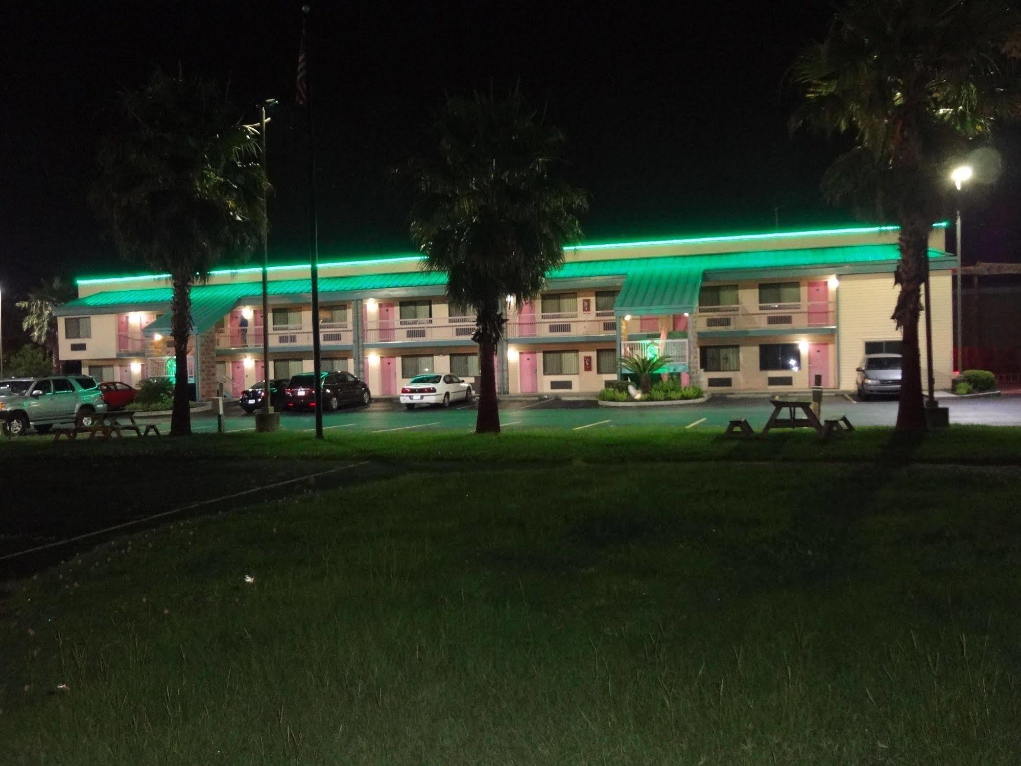 Nola Inn & Suites New Orleans Ngoại thất bức ảnh