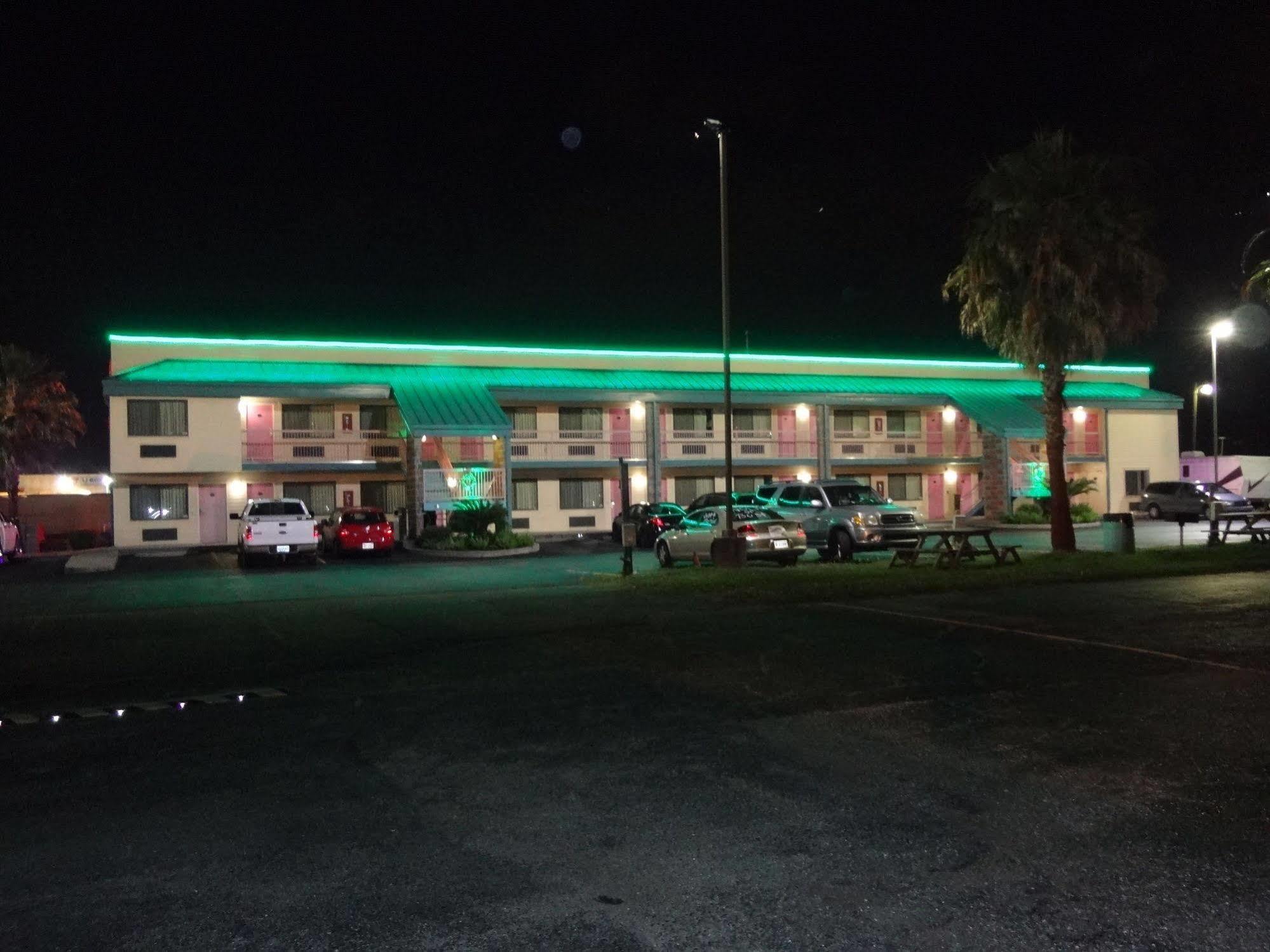 Nola Inn & Suites New Orleans Ngoại thất bức ảnh